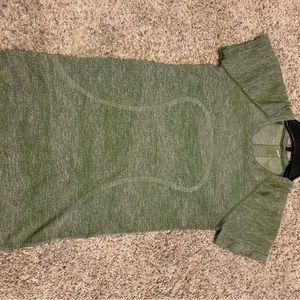 Lululemon shirt